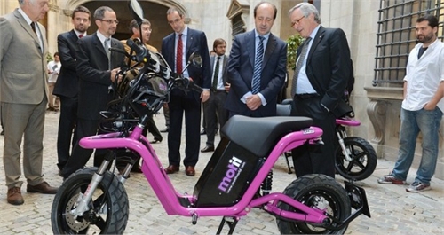 Alquiler de motos eléctricas en Barcelona, Motit