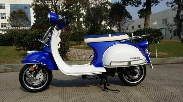 quazzar-e-divine-electric-scooter-740x425