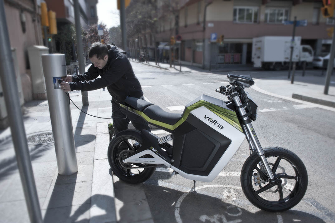 Ayudas y subvenciones para comprar una moto eléctrica